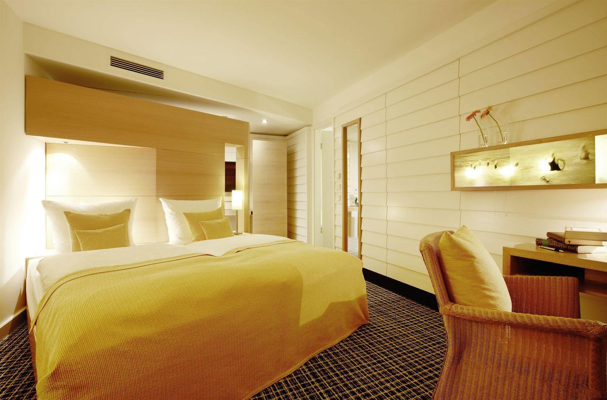 Hotel Esplanade Resort & Spa - Adults Only Bad Saarow Exterior foto